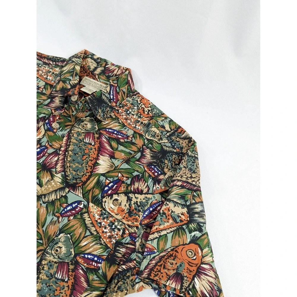 Vintage 90s Banana Republic Safari & Travel Clothing Safari Fish All Over Small‎
